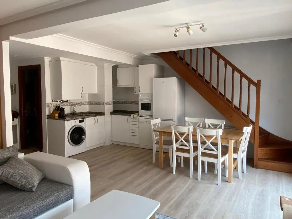 Precioso Apartamento A Estrenar En El Centro De Ezcaray 6-8 Pax