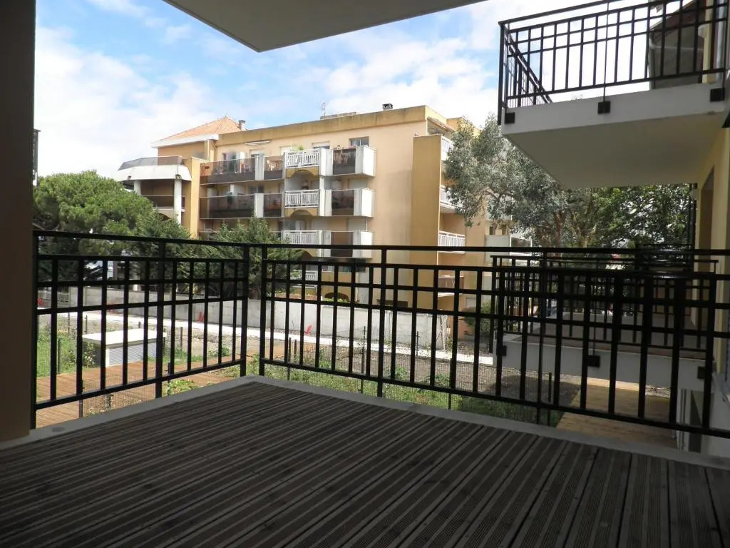 Appt 4-5 Pers quartier Port de plaisance - avec une vue sur la mer