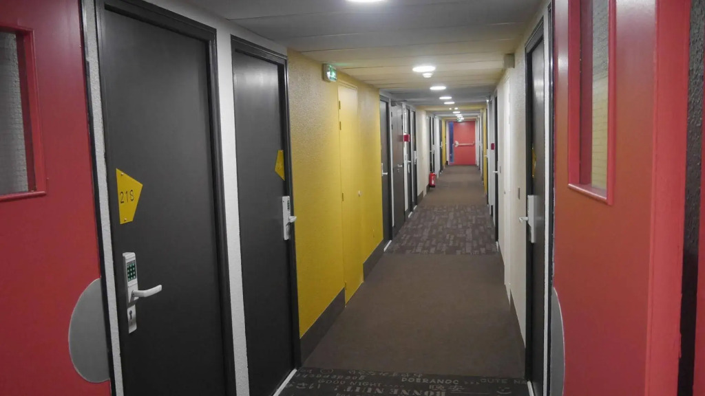 B&B HOTEL Caen Mémorial