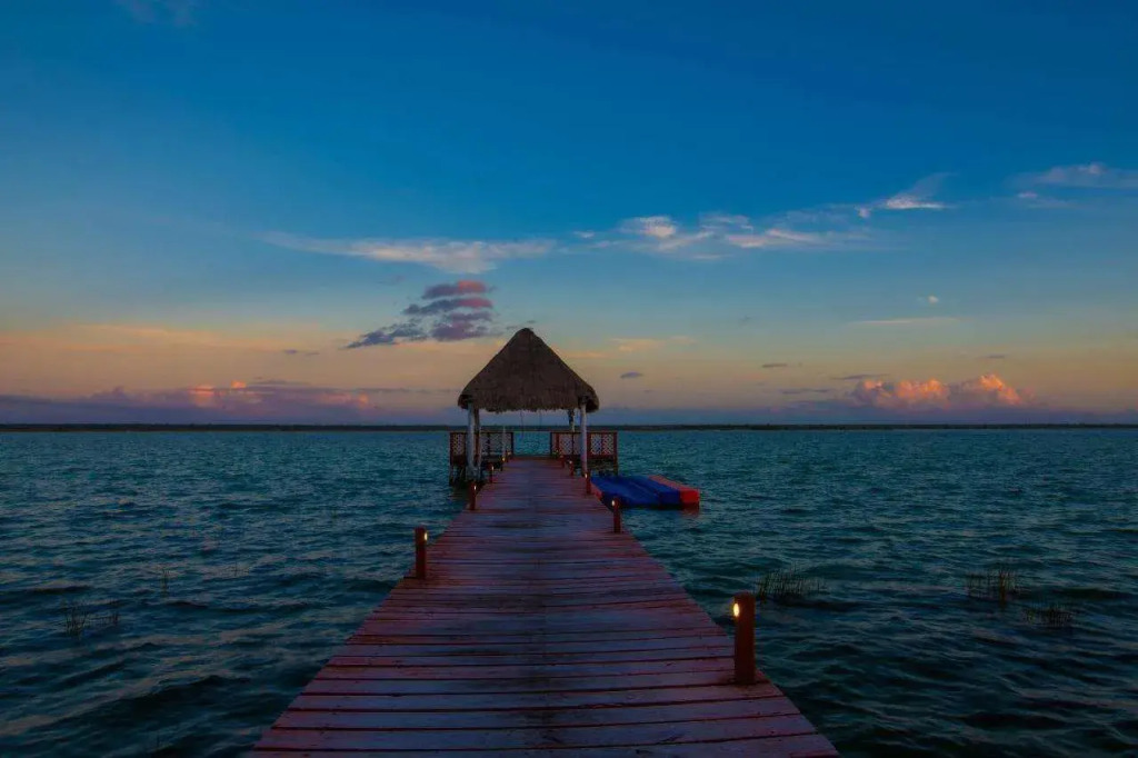 Casa Aakal Lagoon Front