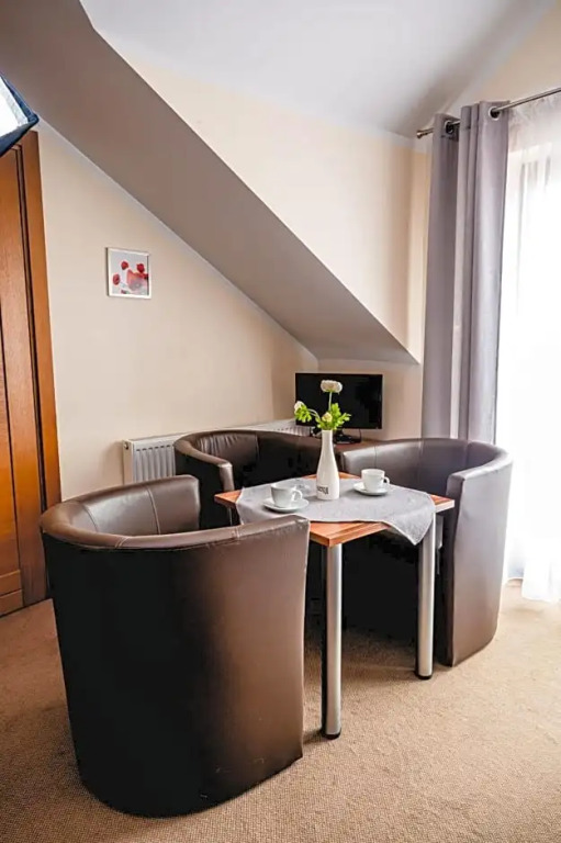 Hotel nad morzem - Art-Pension - Dąbrowa - Holiday & SPA