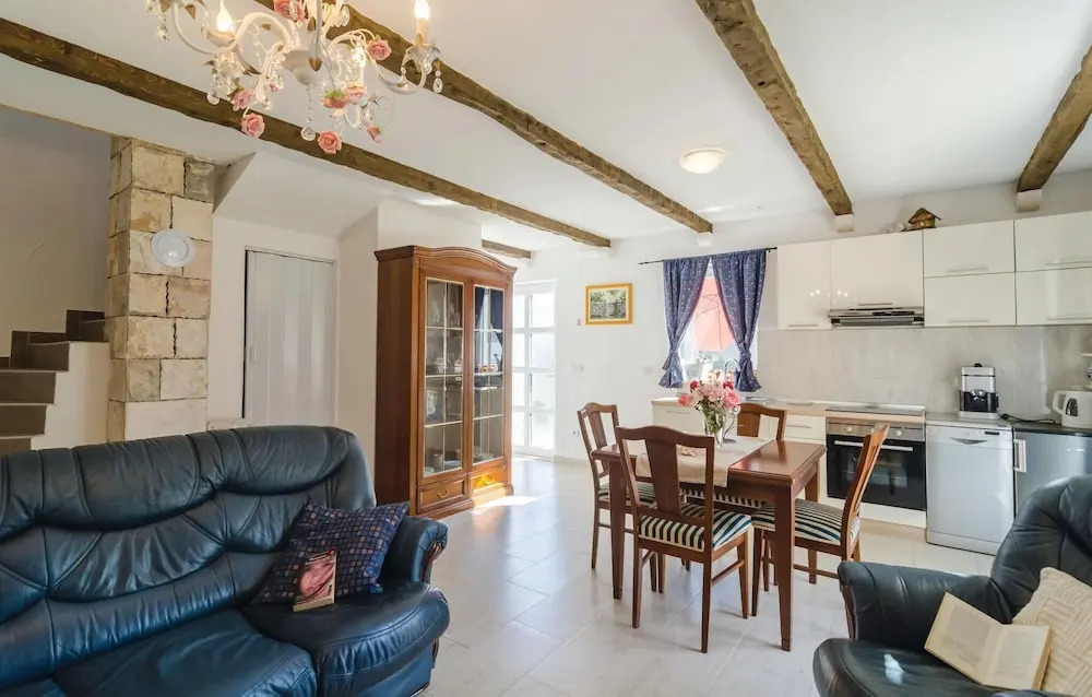 Awesome Home in Cilipi With Outdoor Swimming Pool, Wifi and 4 Bedrooms