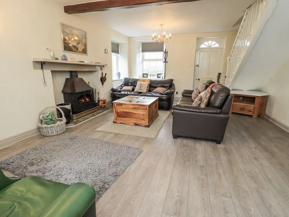 Smithy Cottage at Bowland Bridge