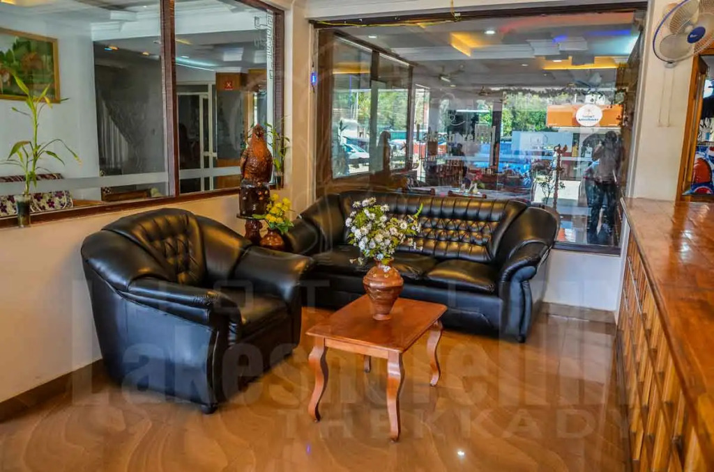 Lakeshore Inn