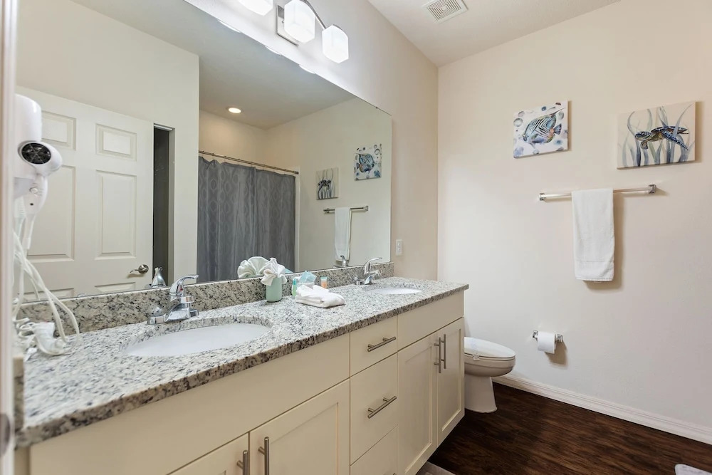 Lucky Find Lucaya Resort by Shine Villas #713 townhouse