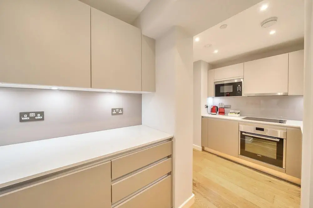 Roomspace Serviced Apartments - Churchyard Row
