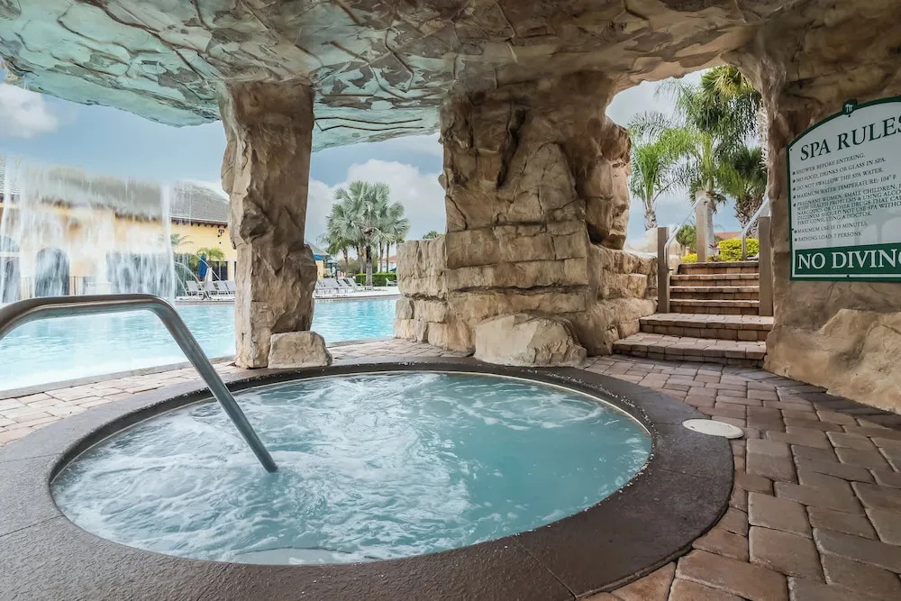 Adventurers Oasis Private Pool
