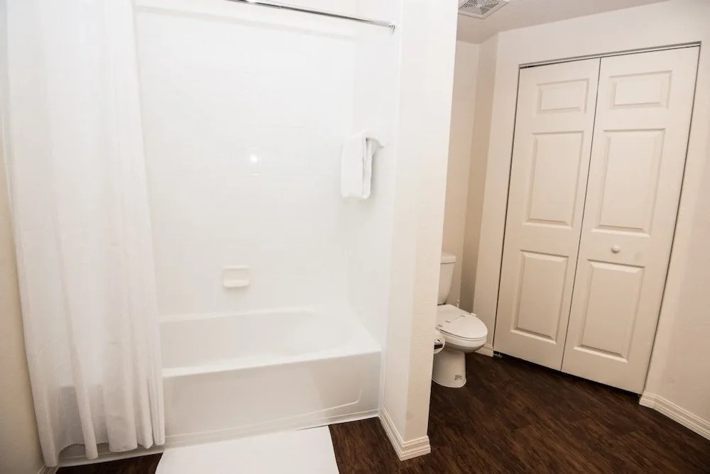Fd222005 - Lucaya Village - 3 Bed 2 Baths Townhouse