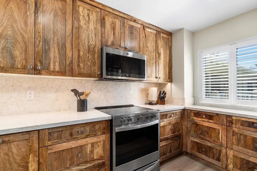 Top Floor Rental - Ocean Views - Vrkcv
