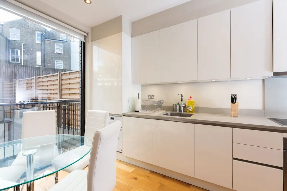 Split Level 2 Bed In Maida Vale, Near Paddington