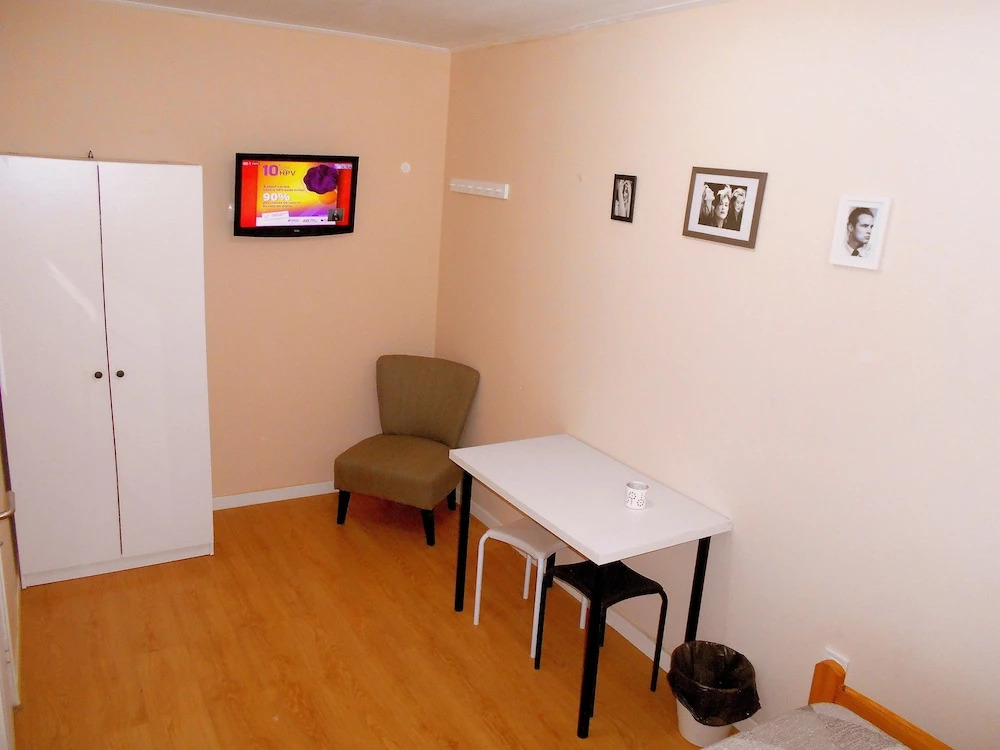 Arade room