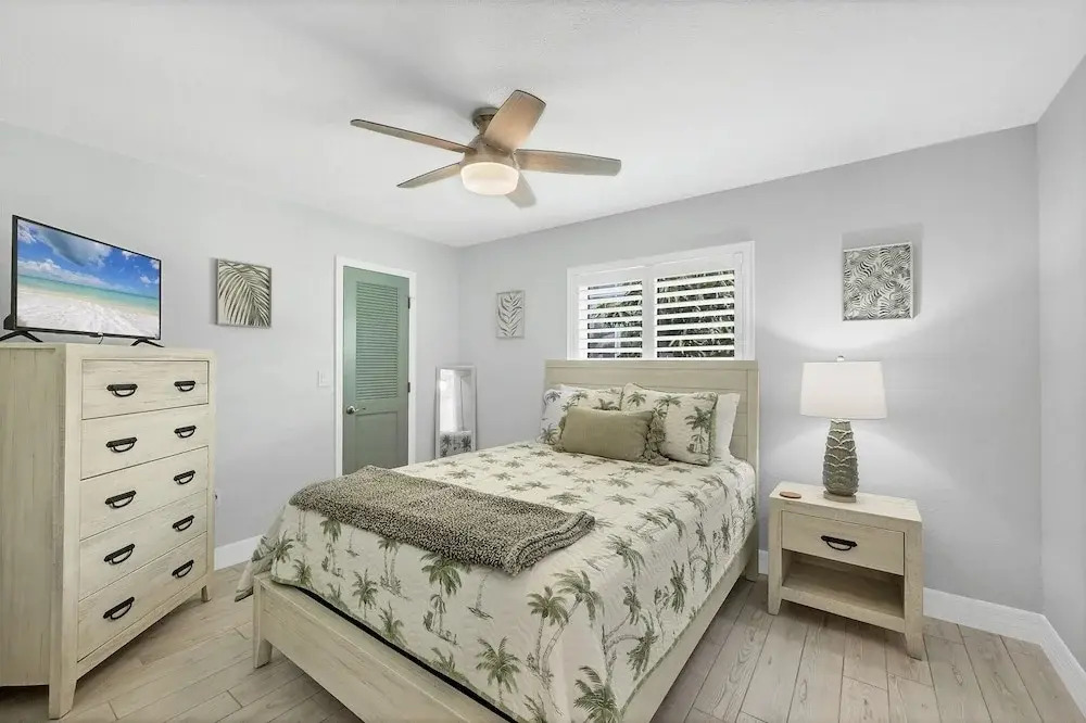 Punta Gorda 3-Bedroom Canalfront Vacation Home with Pool 3 Home
