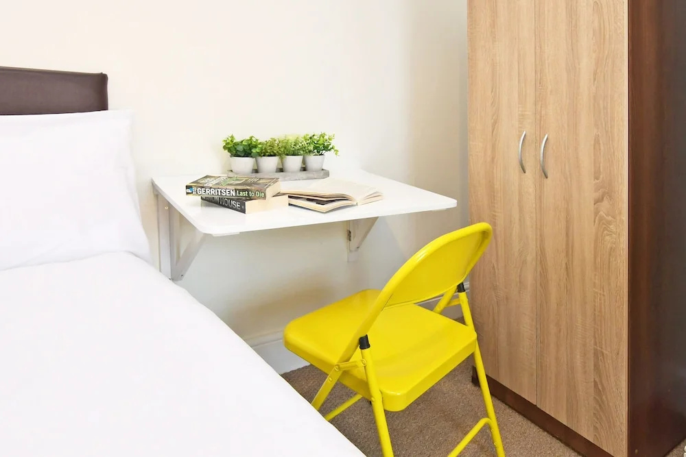 Townhouse @ Hall O Shaw Street Crewe