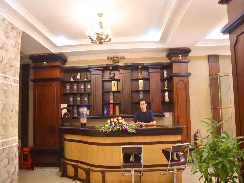 Bach Ma Hotel
