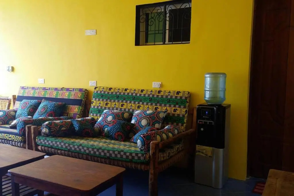 La Locanda Lodge - Apartment, 4 double rooms & Kitchen near the beach