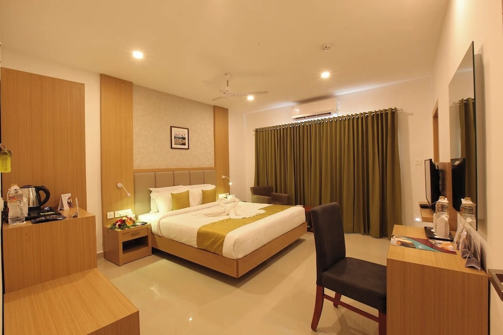 Hotel Salkara Chavakkad