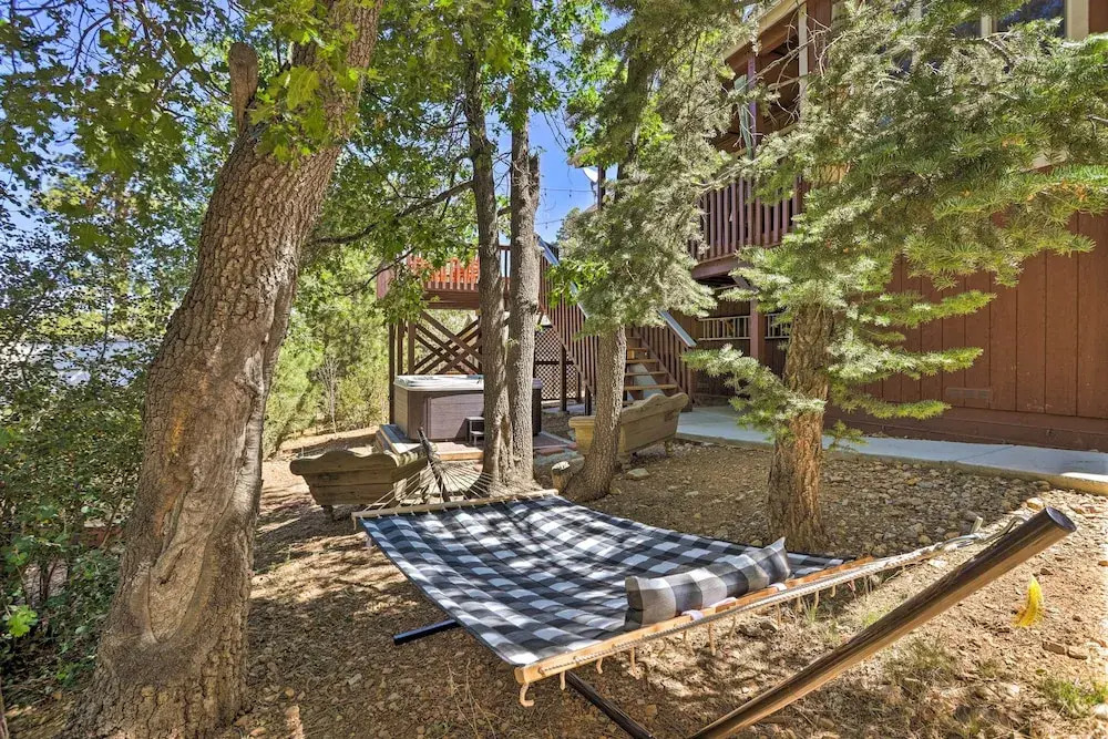 Near Bear Mountain & Big Bear Lake: Gem w/ Hot Tub