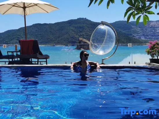 HANA TO ALICE Flower Language Alice Sea View Travel Rental (Sanya Houhai Village Store)