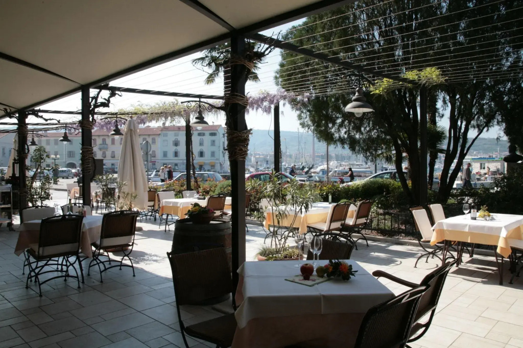 Hotel Marina