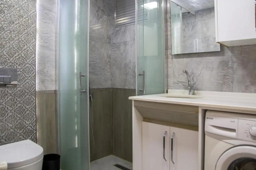 Cozy and Central Apartment near Shore and Trendy Attractions in Karsiyaka, Izmir