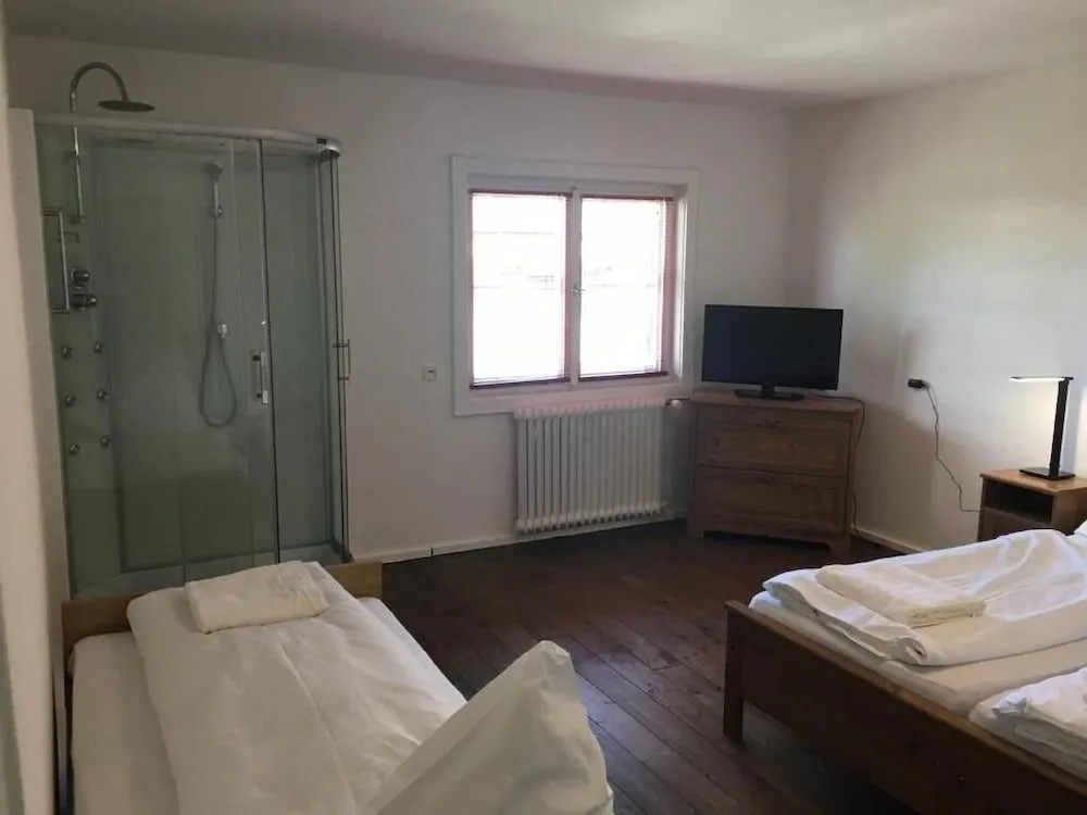Hostel - Ron`s Guesthouse