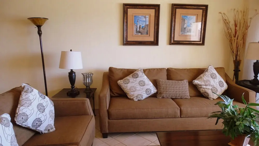 Grande 402- 1 Br Condo