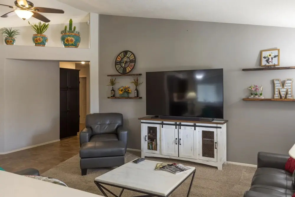 6511 Mesa