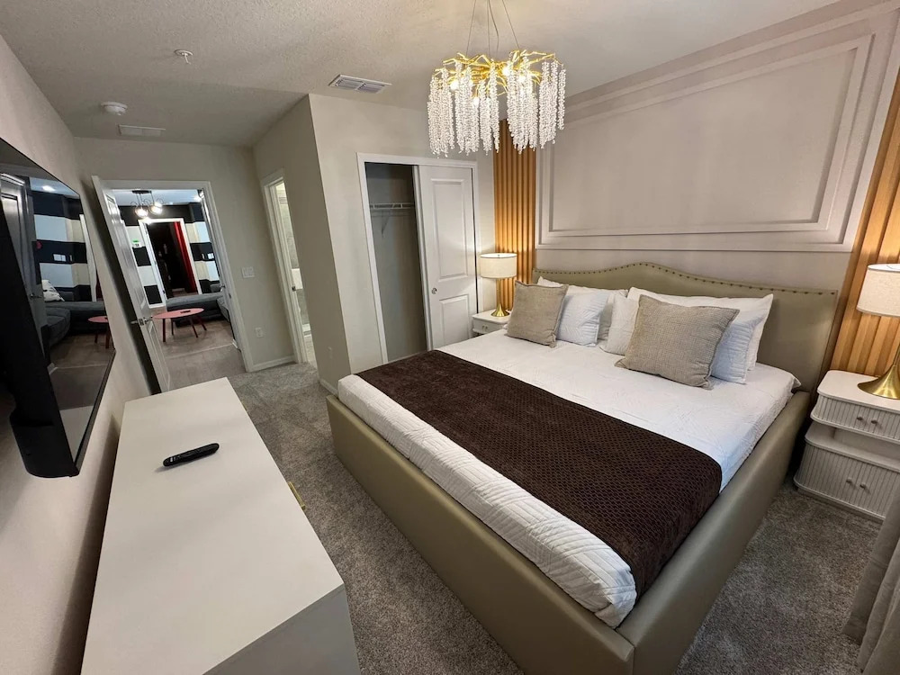 Magical 5BR w Pool Minutes From Disney 16161