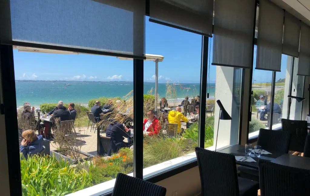 Logis Hôtel Les Mouettes Restaurant ERIN - Larmor Plage, Proche de LORIENT
