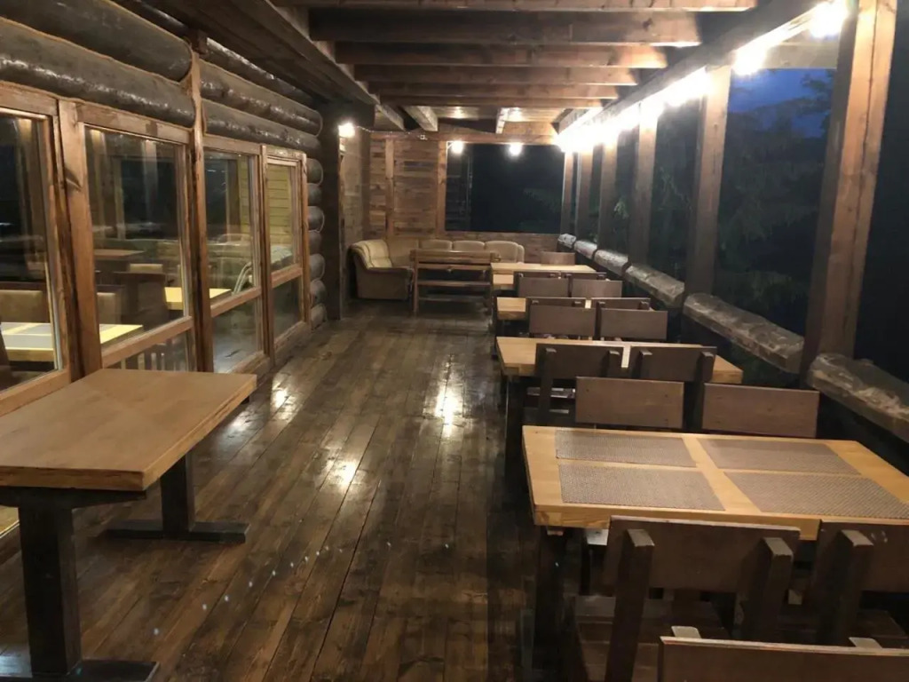 4 Mountains Hotel