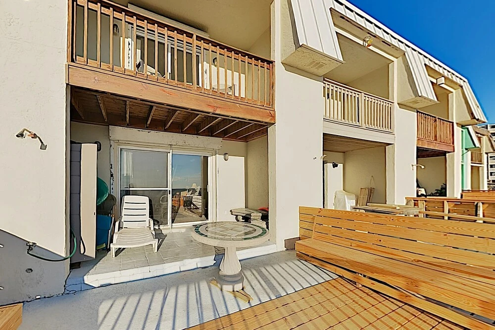 New Listing! Beachfront Townhome W/ Gulf-view Deck 2 Bedroom Townhouse