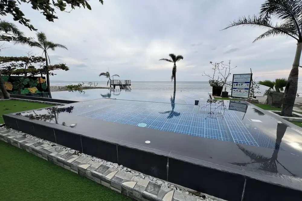 Funtasea Hotel and Beach Resort