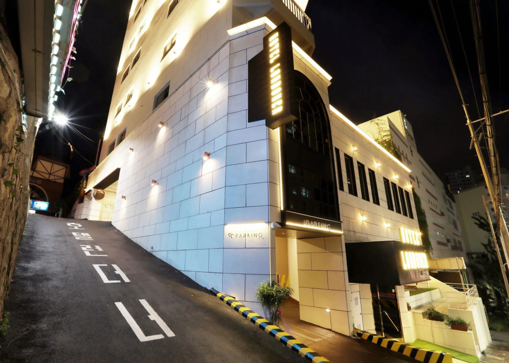 NewCZ Gwangan Hotel