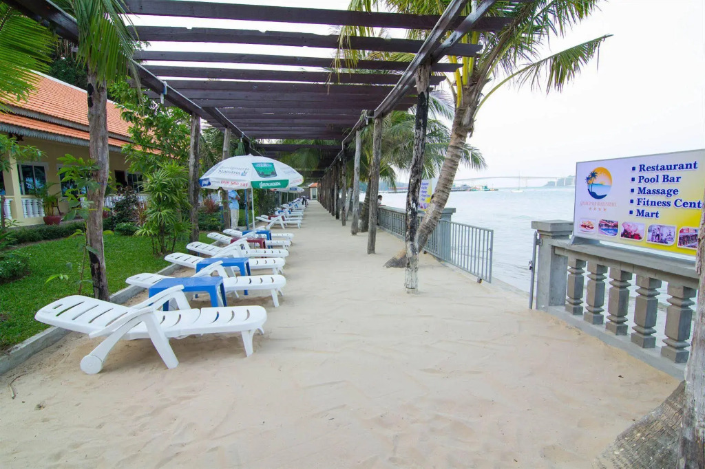 Golden Sea Beach Hotel