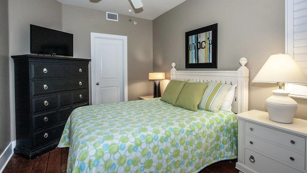 Condo With Magnificent Views - Unit Crc1007