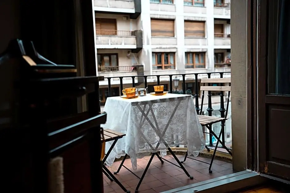 HiHome Hostel Uría