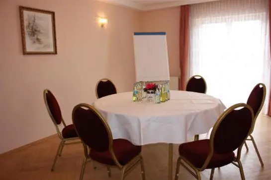 1a-Park Hotel Berlin Schloss Kaulsdorf