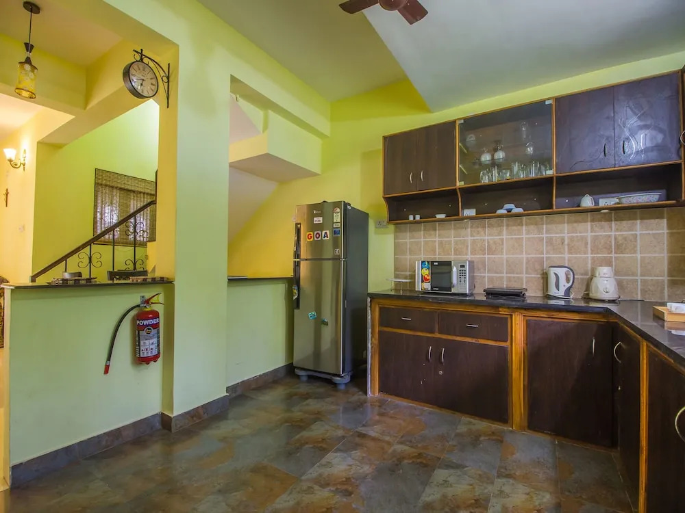 OYO 18864 Home Pool View 3BHK Villa Sangolda