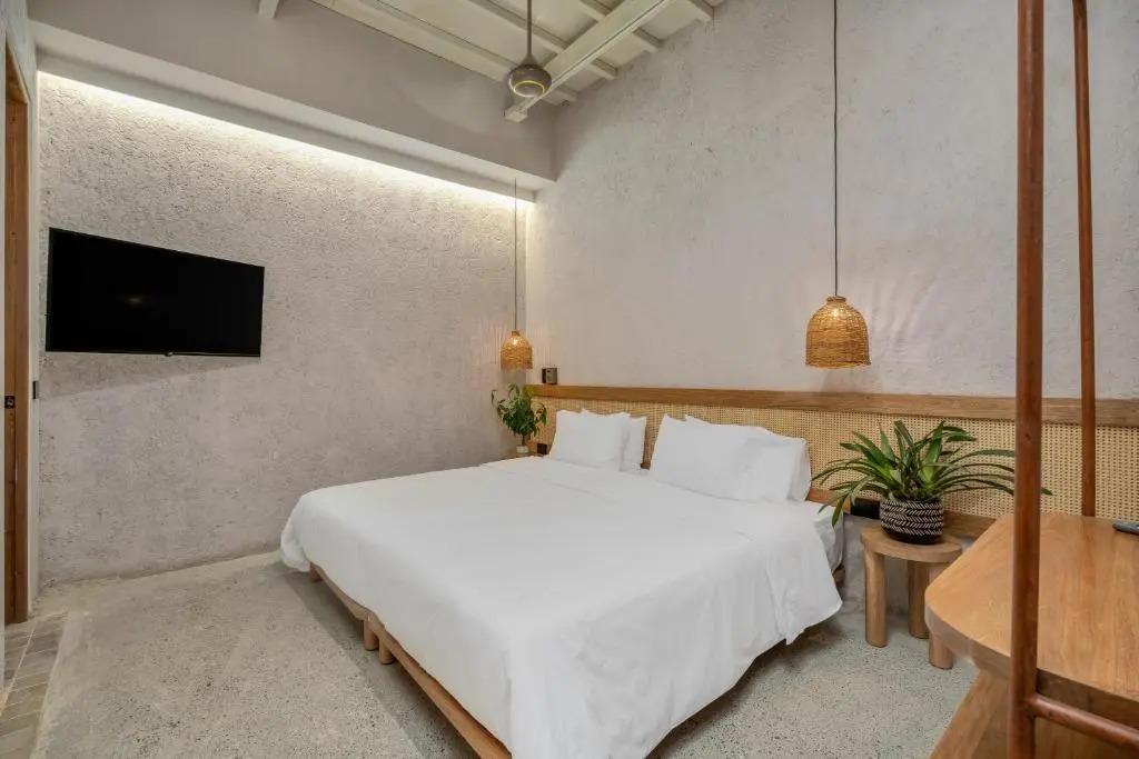 Botánica Hotel Manila by HOUSY