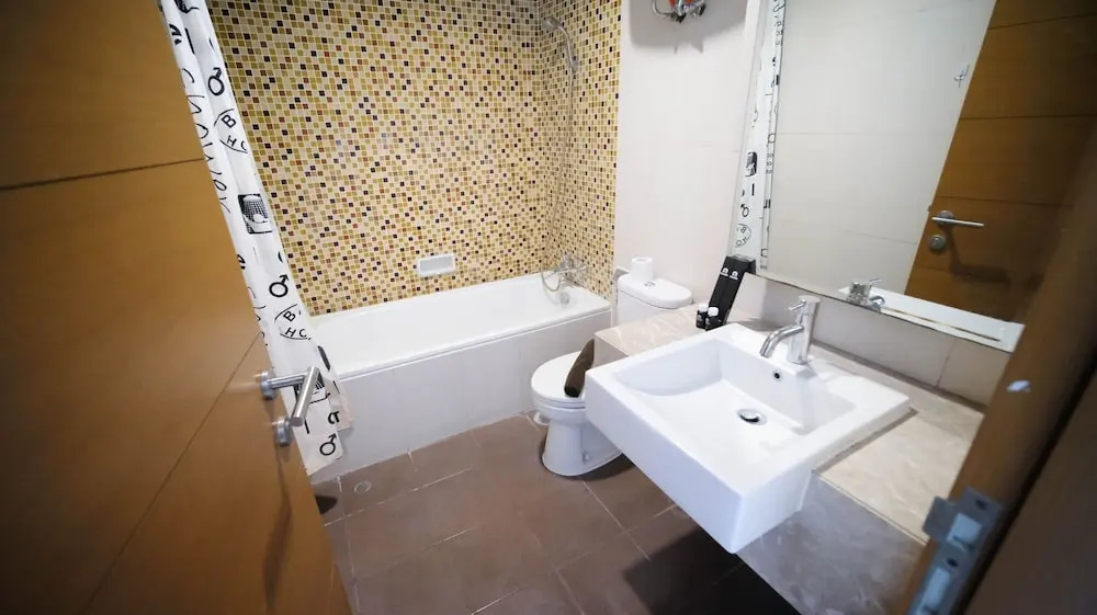Spacious 3Br Apartment Connected To Cito Mall At Aryaduta Residence Surabaya