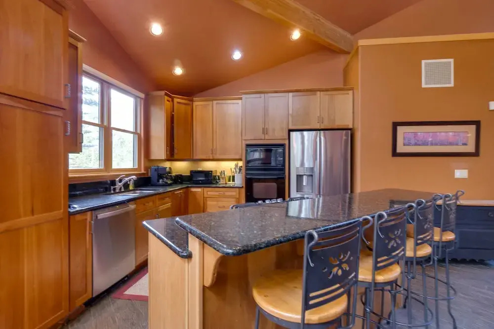 Hot Tub & Ski Shuttle: Rustic Breckenridge Retreat
