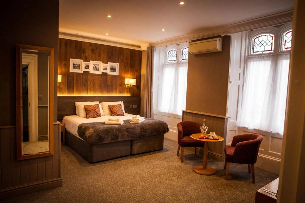 Heywood Spa Hotel