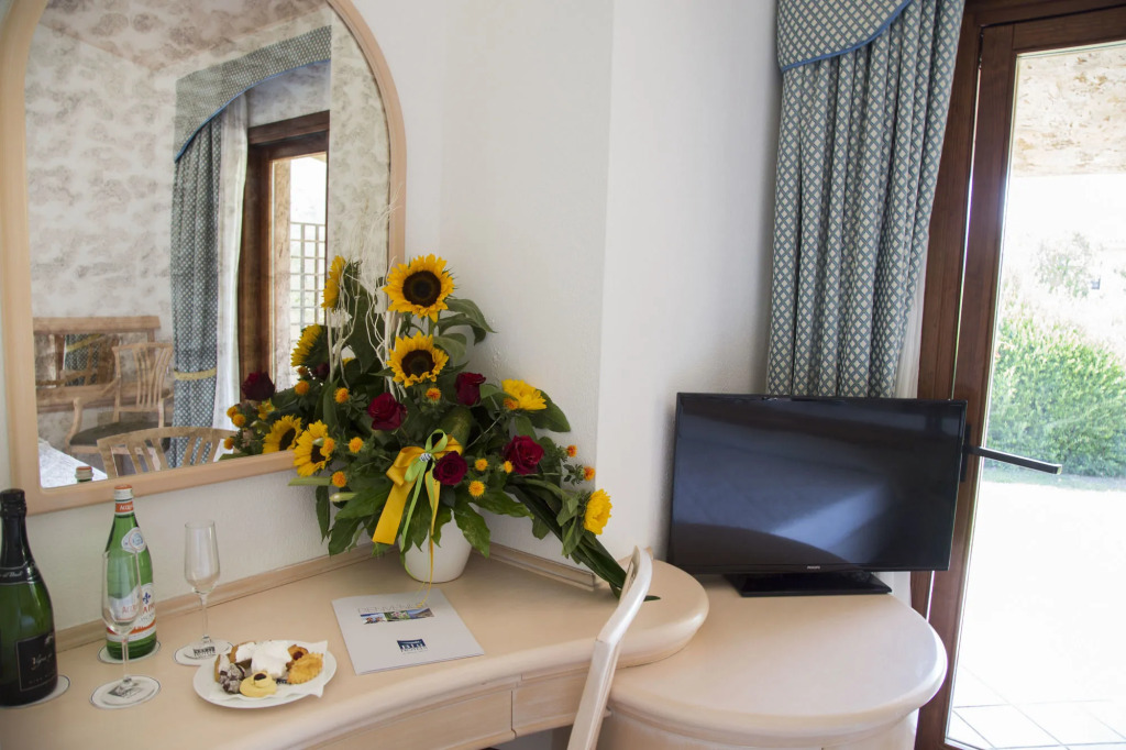 SantElmo Beach Hotel