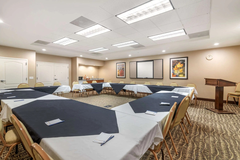 Comfort Inn & Suites Dover-Portsmouth