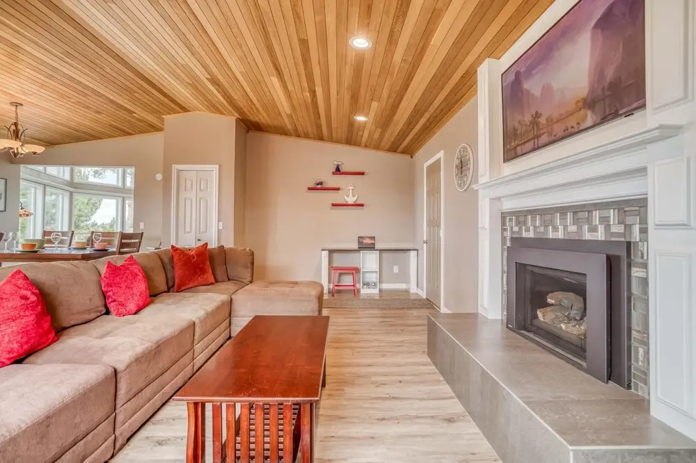 Pelican Villa - Meredith Lodging