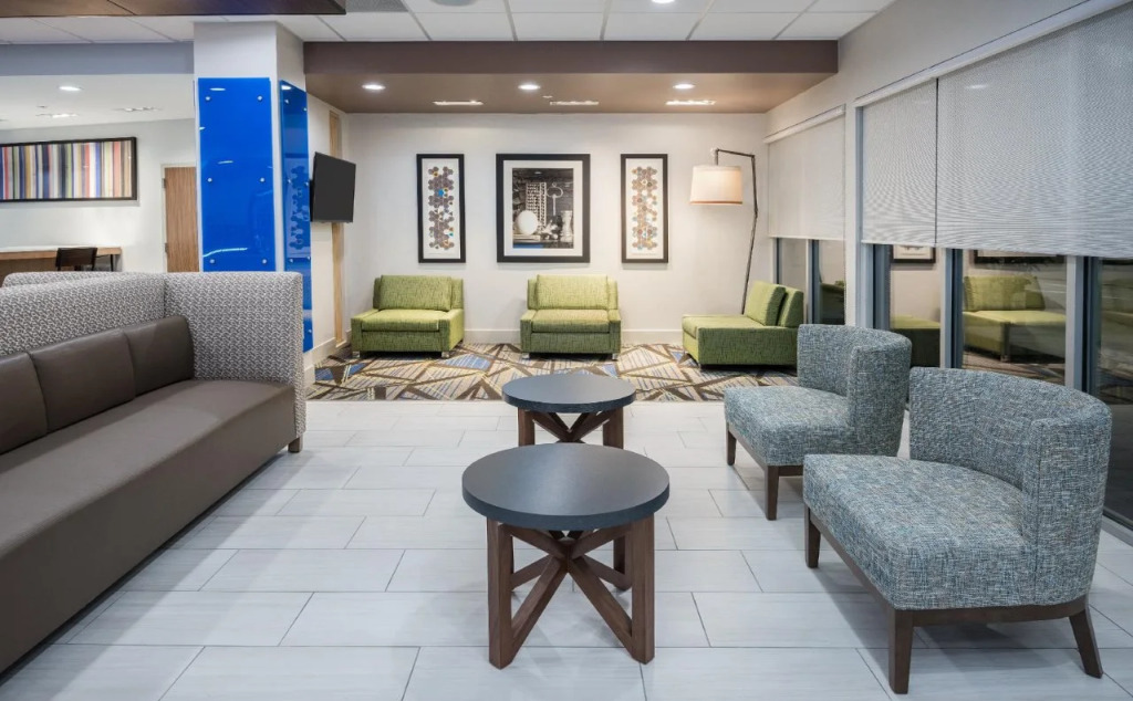 Holiday Inn Express & Suites- Sugar Land SE - Missouri City by IHG