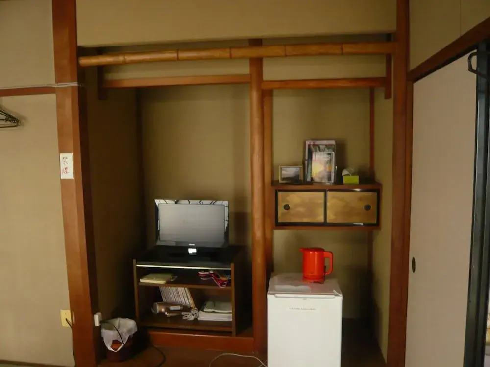 Youth Hostel WANIHAMA-Lakeside BIWA