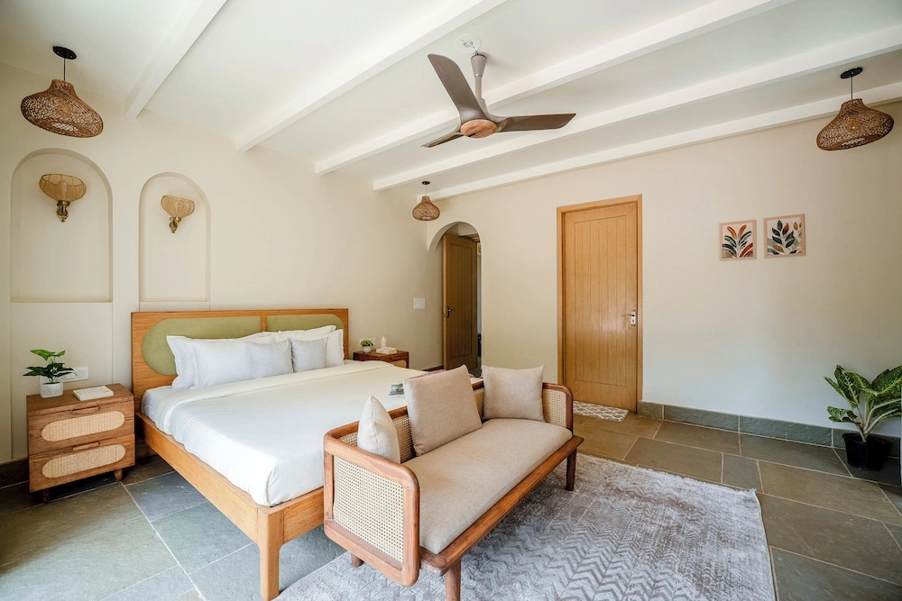 Staymaster White Castle-3BHK | Pvt Pool | Vagator