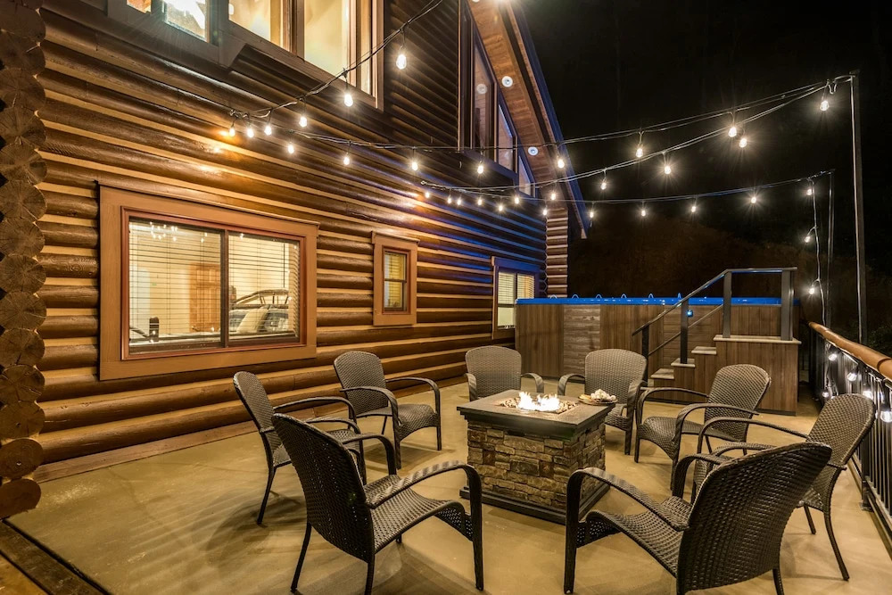 Tanglewood Mountain Lodge 8 Bedrooms 5 Bathrooms Home