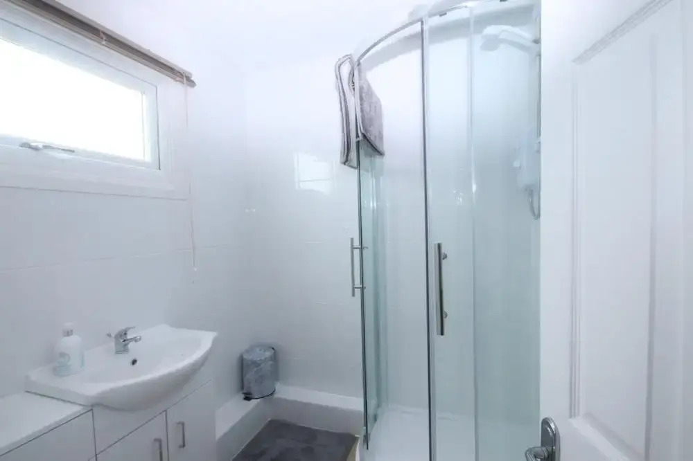 20F Medmerry Park 2 Bedroom Chalet